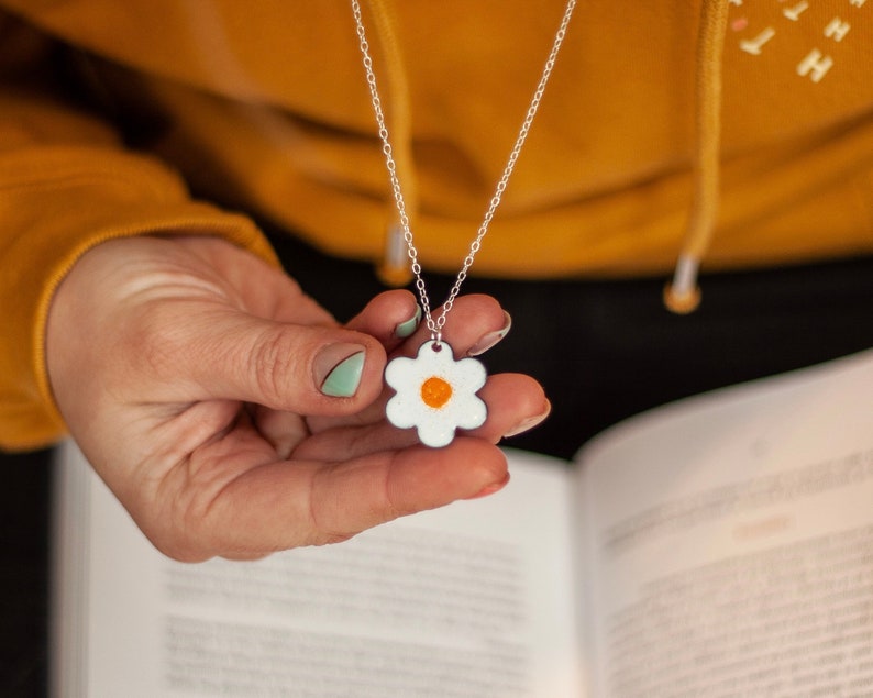 Daisy Necklace with silver chain, white & yellow flower pendant in enamel image 1