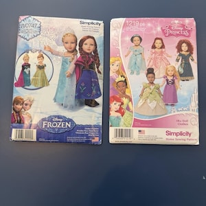 Lot de 2 modèles de poupée Simplicity Princesses Disney et La Reine des neiges Disney non découpés image 1