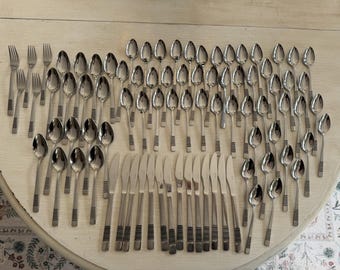 85 delar INC Imperial International rostfritt stål bestick “Cortina” – Japan