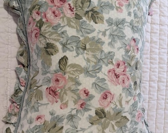 Laura Ashley Cottage Rose Dust Ruffle & 4 Shams Queen
