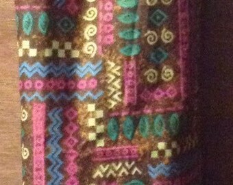 Native grocery bag holder