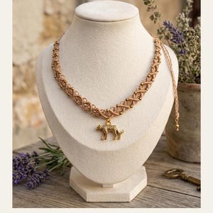 Boho-Chic Macrame Necklace with Golden Leopard Pendant - Handcrafted Beaded Choker - Elegant and Natural Animal Print Jewelry - Gift