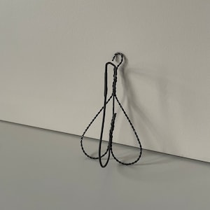 Primitive Antique Twisted Wire Heart Wall Hook Pin