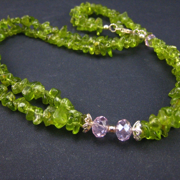 Peridot chips necklace