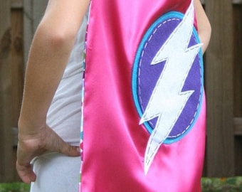 Benutzerdefinierte rosa Superhelden Cape