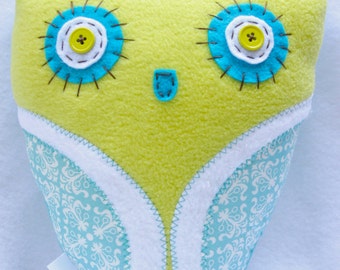 Peluche gufo in pile fatto a mano: decorazione in feltro ecologico cucito