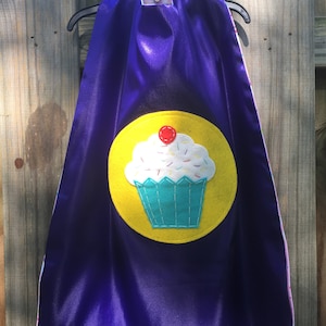 Birthday Cupcake Superhero Cape