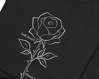 Camiseta gótica moderna con rosas • Camiseta gráfica de estética oscura • Ropa vaporwave grunge • Camiseta de rock alternativo metalero • Regalo floral minimalista para ella