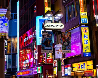 渋谷のネオンライト写真、東京サイバーパンクストリートシーン（デジタルダウンロード）