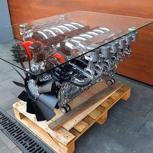 V12 Motor Couchtisch | Original BMW V12 | Automobiles Luxusmöbel