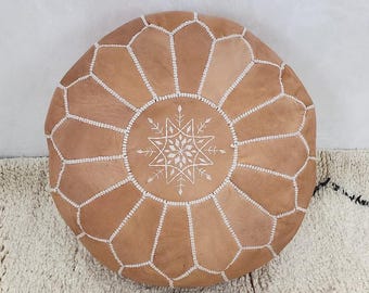 Puf redondo de cuero, otomana, reposapiés marroquí hecho a mano, cojín de suelo estilo boho para decoración del hogar.