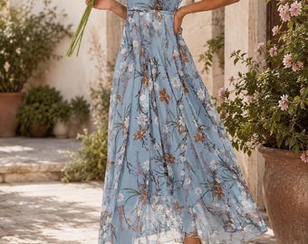 Blommig chiffongklänning med maxi-motiv – Volangerad v-ringning, åtsittande midja, bohemisk sommaroutfit