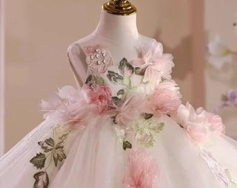 Dziewczęca sukienka księżniczki z tiulu w kwiaty i opaską – sukienka na imprezę z haftowanymi kwiatami
