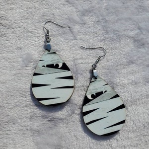 Halloween Mummy Earrings, Halloween Light Weight Earrings, Spooky Mummy Earrings, Cute Halloween Earrings