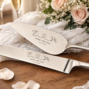 Personalized Wedding Cake Knife Set, Engraved Initials Cake Server Set, Custom Wedding Gift for Bride and Groom, Cake Cutting Set