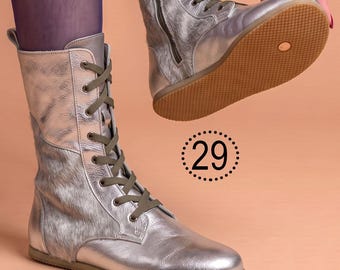 Botas descalzas de cuero y Süede con conexión a tierra y remaches de cobre para mujer.