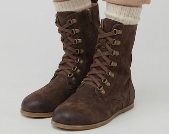 Botas de mujer de ante marrón con conexión a tierra, descalzas, de cuero orgánico hechas a mano.