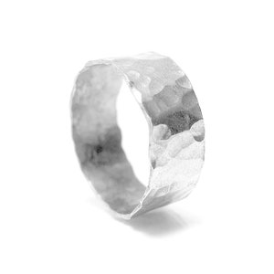 Anillo ancho de plata, anillo de banda de cigarros de plata esterlina, anillo de plata para hombres, anillo martillado de plata 925, anillo de plata gruesa, anillo rústico, anillo de 8 mm de ancho