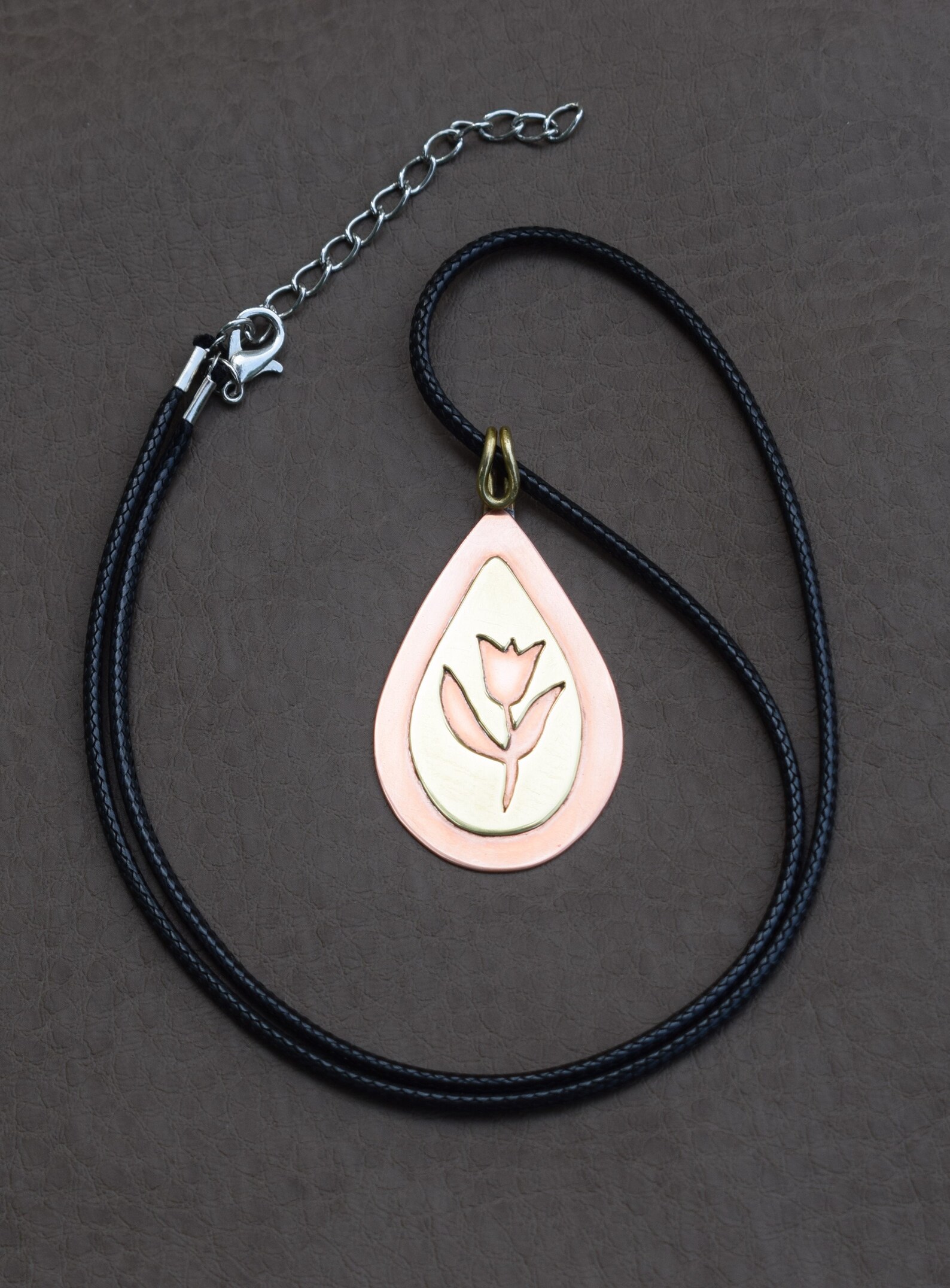 Twisted Teardrop Pendant Necklace in Multi