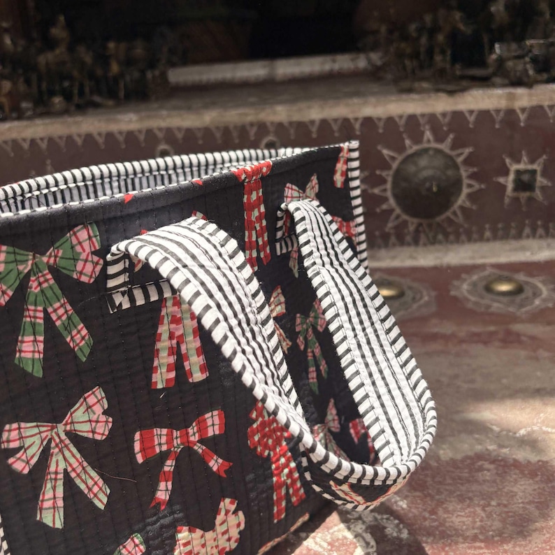 Festive Bow Tote Bag, Handmade Quilted Cotton Bag, Holiday Shopping Tote, Christmas Gift for Women image 4