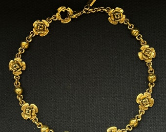 Collier pointus couture vintage en métal