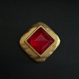 Lancome Red Cabochon & Gold Tone Metal Brooch or Pendant