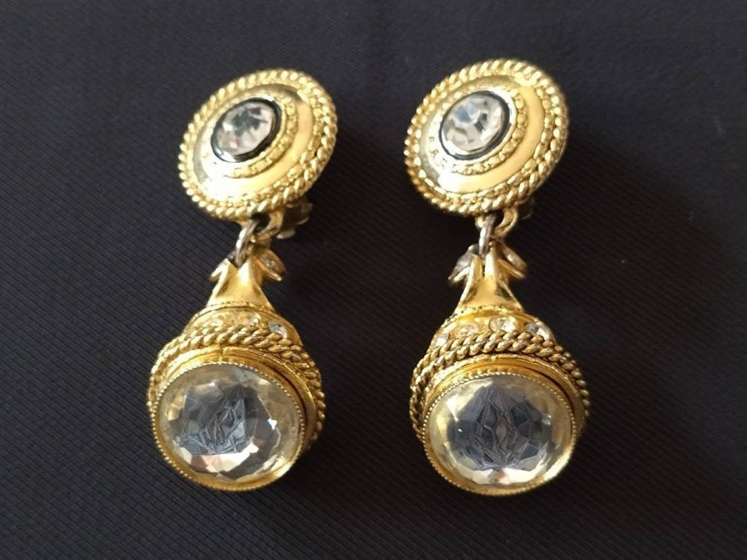 Boucles D’oreilles Clips Couture Paris – Doré Maté – Longueur 4,5 Cm – Modèle Année 1990