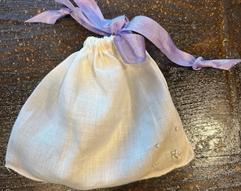 Hankerchief sachet bag, repurposed, upcycled, small bag drawstring pouch sewn from lace vintage hankerchief