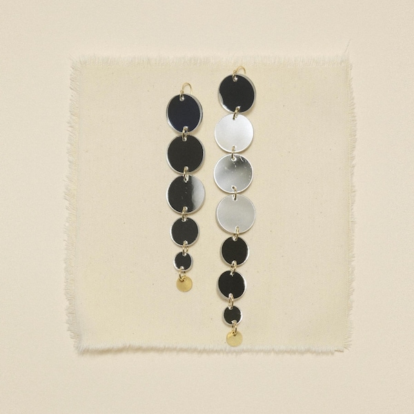 Boucles d'oreilles asymétriques miroir