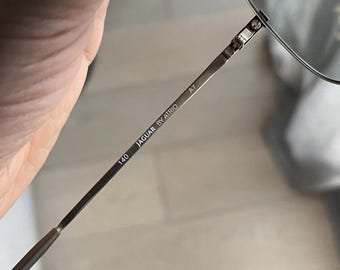 Exclusivas gafas de sol vintage Jaguar de titanio de los años 80.