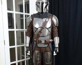 Din Djarin Mandalorian Cosplay Suit | Star Wars Beskar Armor Costume | Bounty Hunter Outfit with Cape & Holster Belt