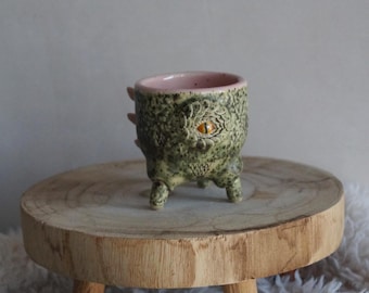 Drachenauge Tasse Handgemacht, Fantasy Becher, Goblinkern Keramik, Kleine Keramik Tasse 75ml, Witchy Decor