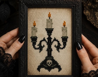 Gothic kandelaar kruissteekpatroon pdf, borduursel Dark Academia kaarshouder