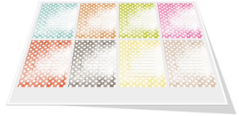 Peut inclure: Huit cartes de v&oelig;ux imprimables avec un motif de pois dans diff&eacute;rentes couleurs, notamment rouge, orange, jaune, vert, bleu et rose. Chaque carte a un fond blanc avec une texture l&eacute;g&egrave;rement vieillie.