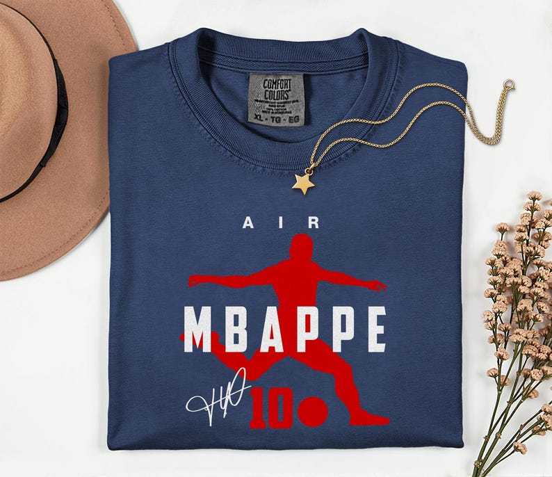 Camiseta unisex con diseño exclusivo de la estrella del fútbol francés, Comfort Colors® Air Mbappé #10, homenaje al jugador de fútbol. imagen 11