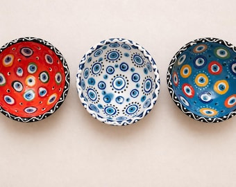 Set of 3 small bowls