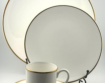 Wedgwood Saturn Dinner Set for 2 Susie Cooper Bone China Gold Trim England 8 Pc Plates 27cm