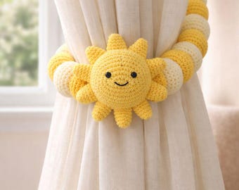 Juego de 2 sujetadores para cortinas de sol, soporte para cortinas de ganchillo, linda decoración para guardería, decoración para habitación de bebé, sol kawaii, regalo para baby shower, hecho a mano