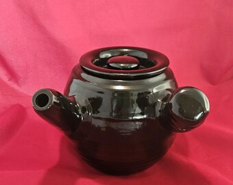 Vintage Chinese Medicinal Herb Pot — Traditional Herbal Medicine Vessel