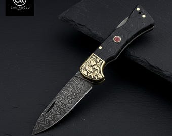 Navaja plegable de Damasco hecha a mano con mango de G-Carta y funda, navaja personalizada, regalo para padrinos de boda.