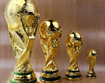 Replica del trofeo della Coppa del Mondo 2026, statuetta del torneo di calcio in resina dorata, souvenir da collezione FIFA 26, decorazione da scrivania e regalo per appassionati di calcio.