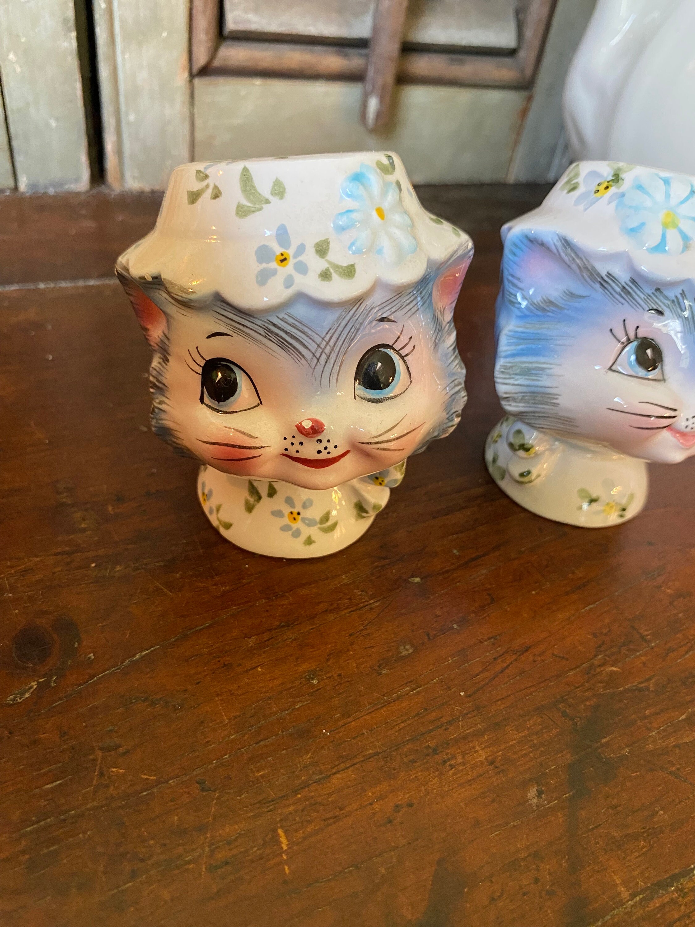 Vintage Lefton Miss Priss Kitty Salt and Pepper Shakers - Made in