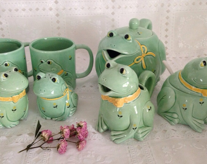 Vintage Otagiri Frog Tea Set, Teapot, Sugar and Creamer, Two Cups, Salt