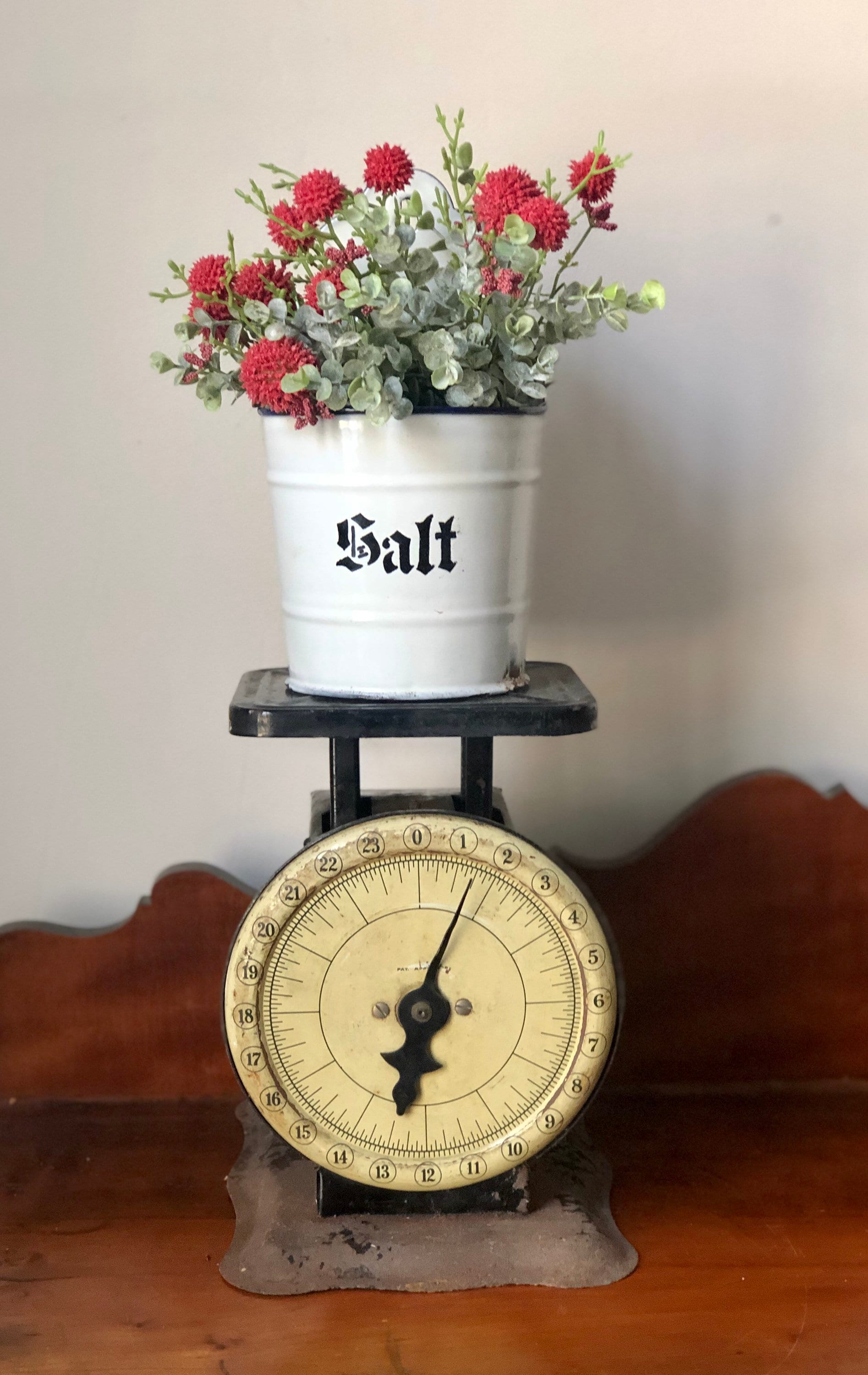 Salter's kitchen scale cast iron - Smeerling Antiques