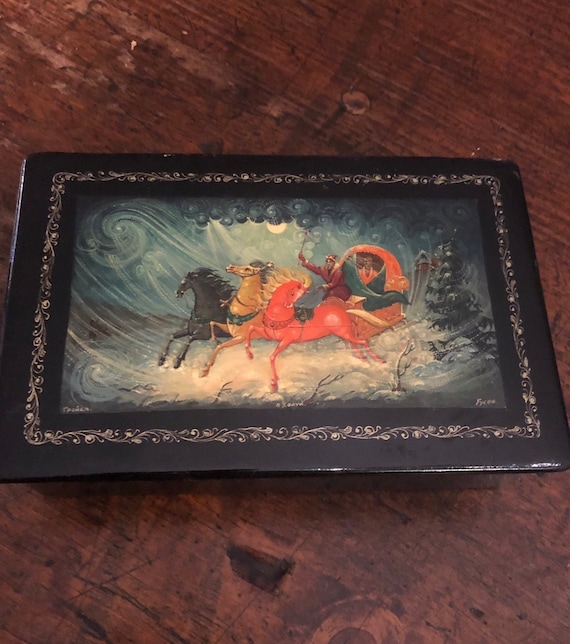Vintage  Russian Hand Painted Lacquer Box, Signed