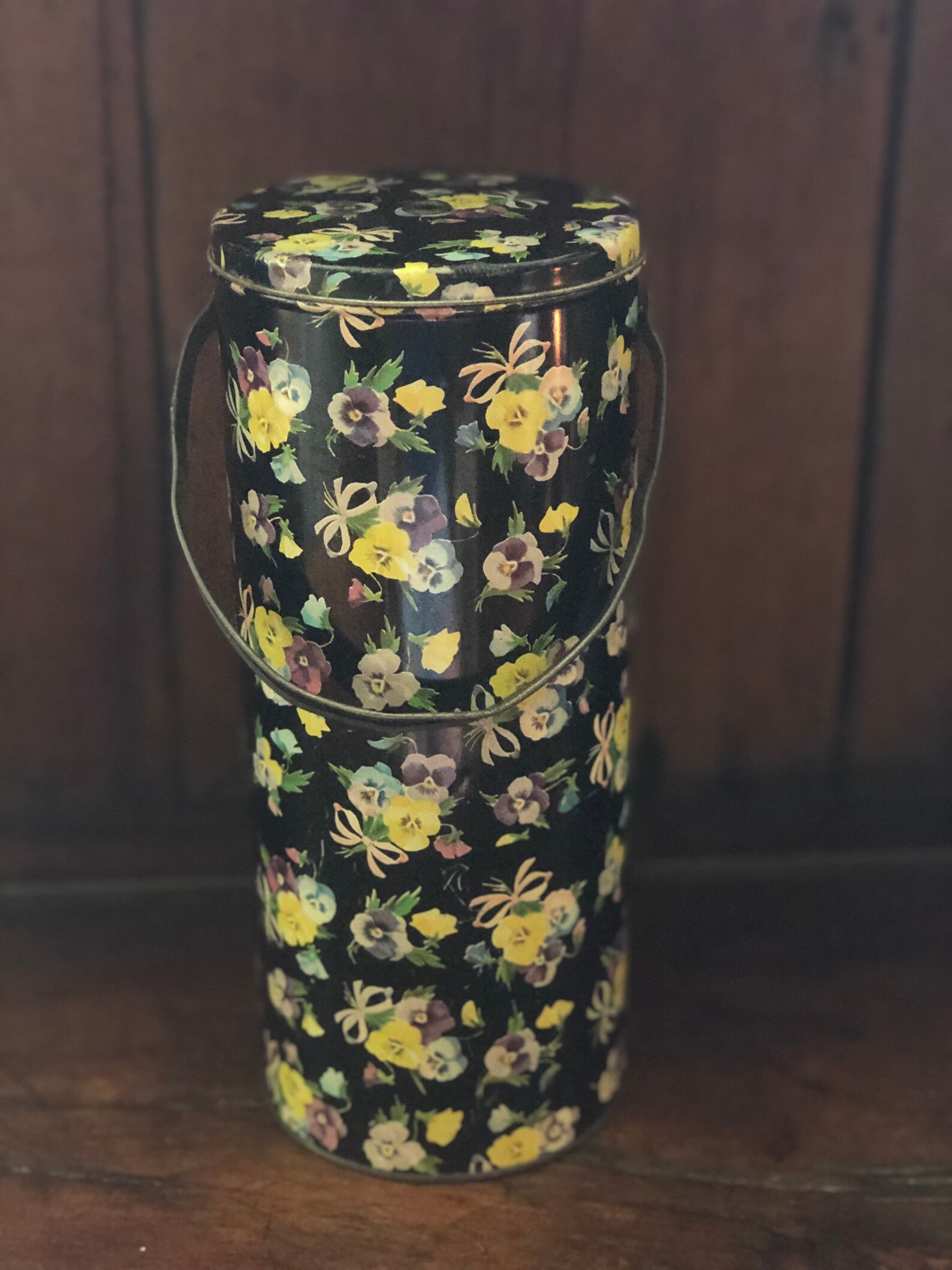 Vintage Metal Yarn TinYarn Skein Holder Yarn Caddy Etsy