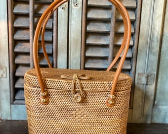 Vintage Woven basket Purse/Handbag