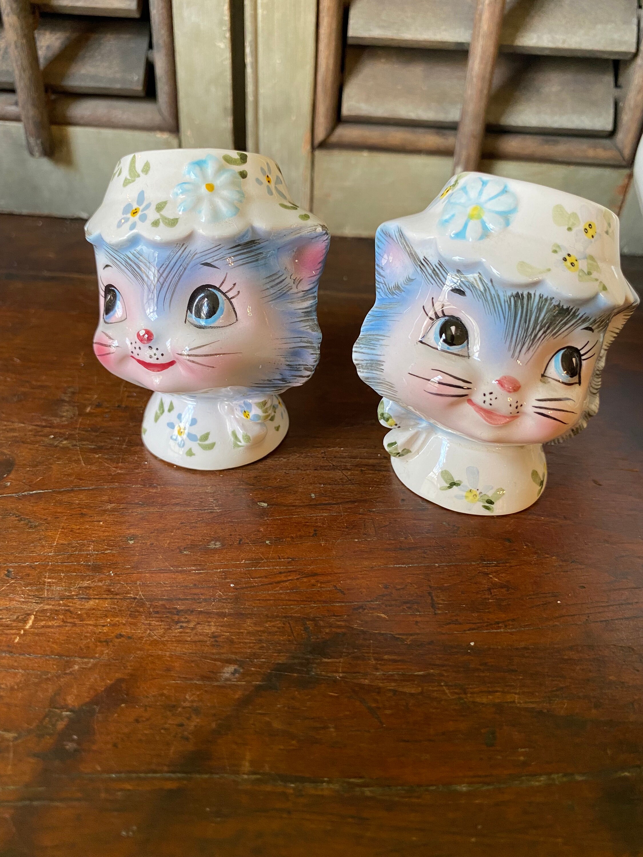 Vintage Lefton Miss Priss Kitty Salt and Pepper Shakers - Made in