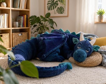 schema all'uncinetto per drago, schema all'uncinetto per drago senza cuciture, schema all'uncinetto per drago addormentato realistico in PDF, peluche amigurumi a forma di drago arrotolato