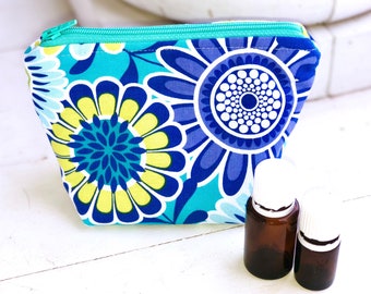 Essential oil bag, Essential oil case, Flowers  holds 6 bottles Mini Essential oil storage